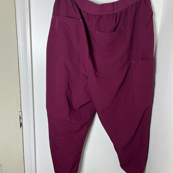 Dolan Hope Jogger Scrub Pants Women’s 2XS Burgundy 11-Pocket Drawstring Medical - Picture 6 of 7